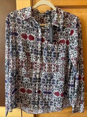 Velvet Heart Womens Button-Down Shirt in White, Navy & Burgundy